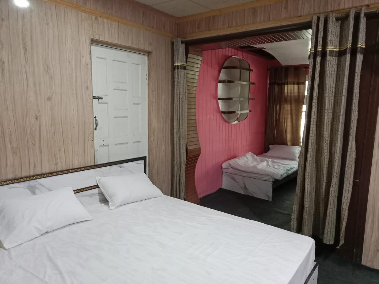 Golden Ibex Resort Skardu Bagian luar foto