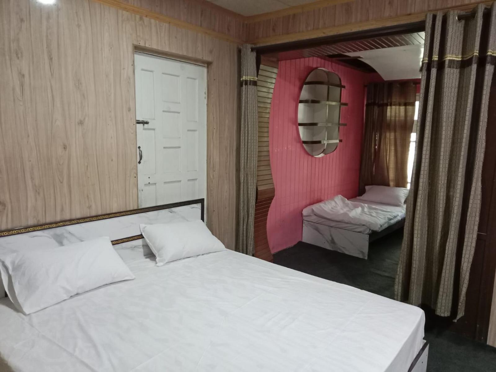 Golden Ibex Resort Skardu Bagian luar foto