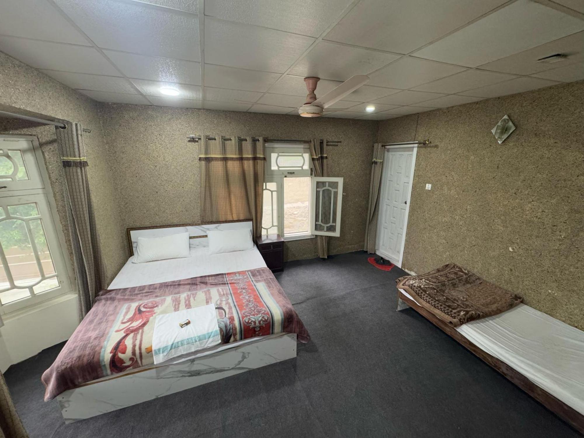 Golden Ibex Resort Skardu Bagian luar foto